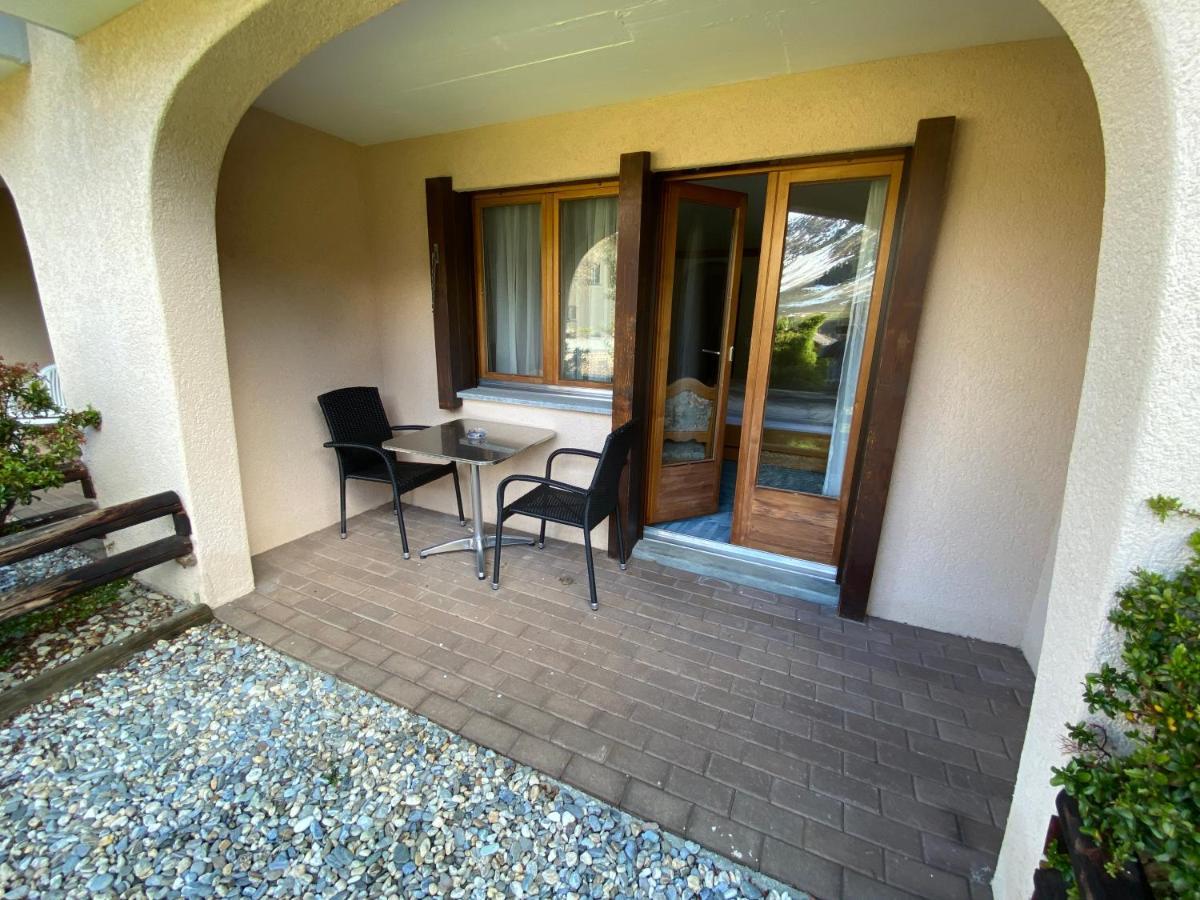 Hotel B&B Casa La Val Седрун Екстериор снимка