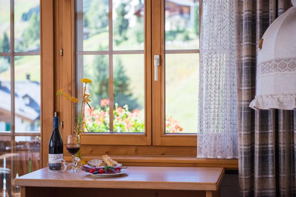 Hotel B&B Casa La Val Седрун Екстериор снимка